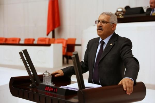 Νέα πρόκληση από τούρκο βουλευτή: «Η Ελλάδα εισβάλλει στα νησιά μας»