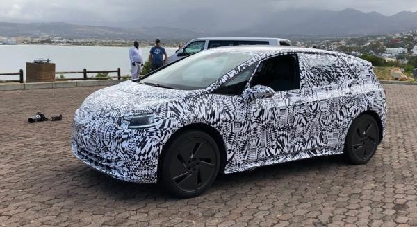 Τον Μάιο θα ανοίξουν οι παραγγελίες για το ηλεκτρικό VW I.D Hatchback