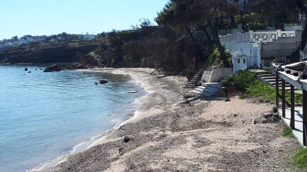 Οδοιπορικό in.gr στο Μάτι: «Μαυρίζει η ψυχή» ακόμη και τις Απόκριες και την Καθαρά Δευτέρα