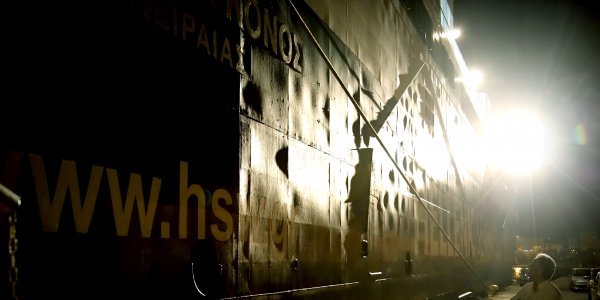 Απέπλευσε μετά τη βλάβη το «Νήσος Μύκονος» με 1.262 επιβάτες