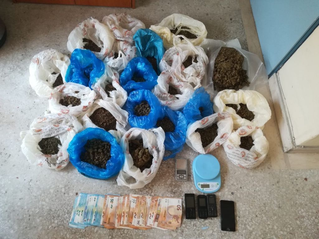 Εξάρθρωση κυκλώματος που διακινούσε ναρκωτικά στο κέντρο της Αθήνας