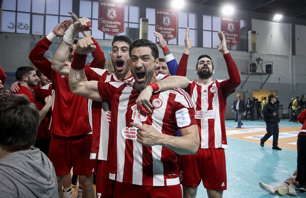 ΠΑΕ Ολυμπιακός: «Συγχαρητήρια στον αυτοκράτορα του ελληνικού αθλητισμού»