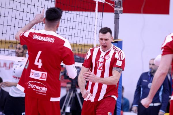 Ο Ολυμπιακός διέλυσε τον ΠΑΟΚ και καθάρισε την πρωτιά