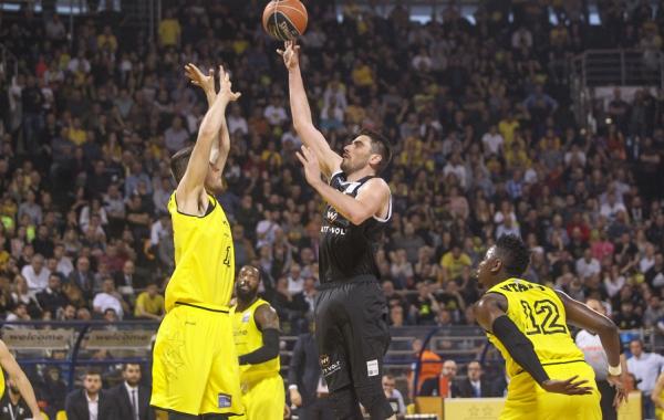 Τον «πίκρανε» στα γενέθλια του κι έκανε «άλμα» 4άδας! (58-62)