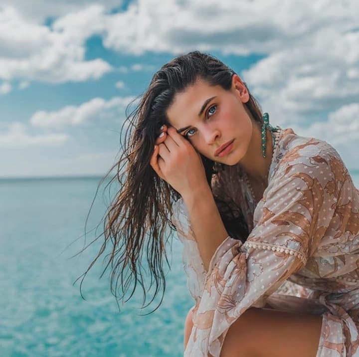 Η σέξι φωτογραφία της Χριστίνας Μπόμπα με ολόσωμο μαγιό