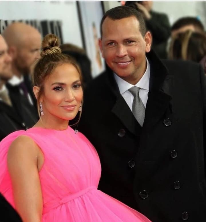 Τρίτο πρόσωπο στη σχέση της Τζένιφερ Λόπεζ;