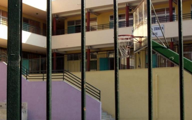 Εκπαιδευτικοί Κεφαλονιάς κατά δημάρχου: Μας αποκάλεσε κοπρόσκυλα