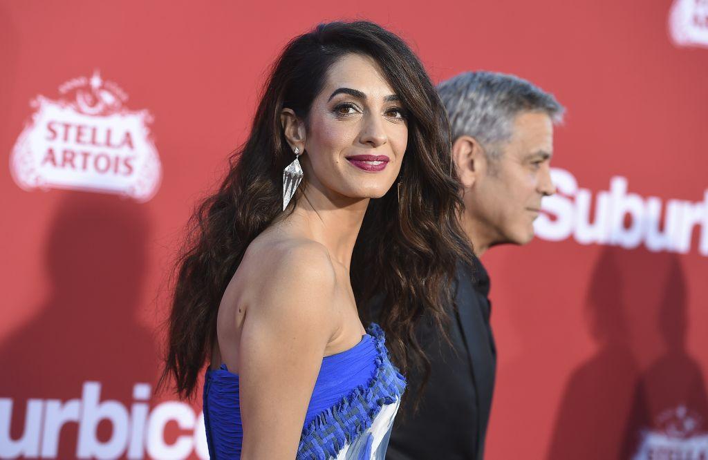 Η Αμάλ Κλούνει μόλις φόρεσε την πιο ωραία ολόσωμη φόρμα