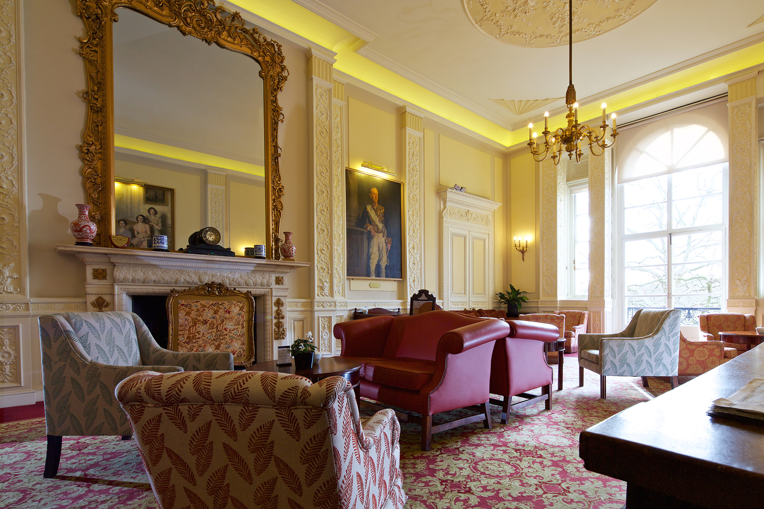 Royal Over-Seas League: Το κρησφύγετο των bons vivants και των φιλόμουσων