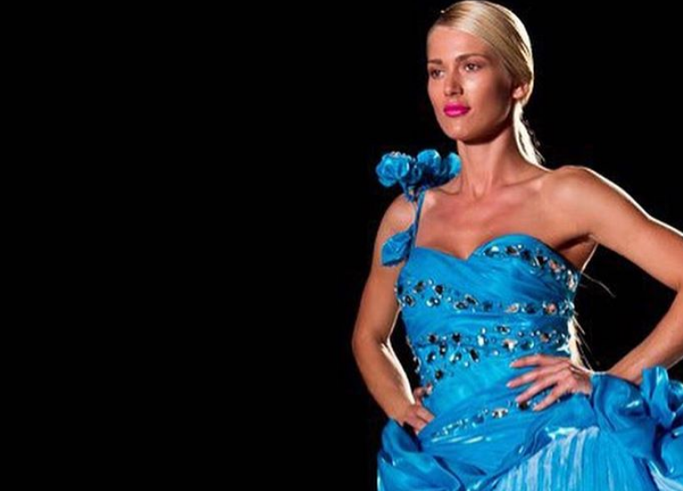 Βικτώρια Καρύδα : Η πρώτη πασαρέλα μετά τις δύσκολες ώρες