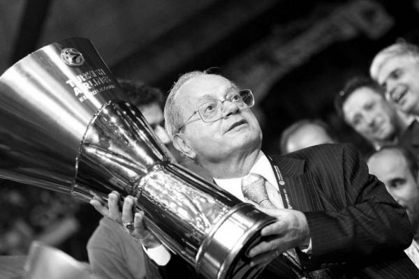 Γκάλης: «Τον Θανάση θα τον θυμόμαστε για την μεγάλη του ψυχή και το ασίγαστο πάθος για τον Παναθηναϊκό»