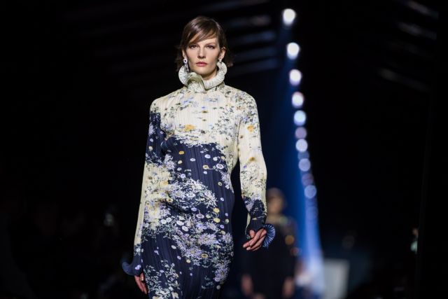 Ο χειμώνας της Εδέμ στην πασαρέλα της Givenchy