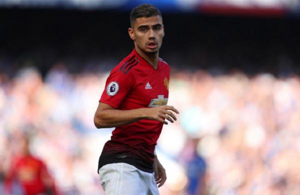 Ανανεώνει με Περέιρα η Γιουνάιτεντ