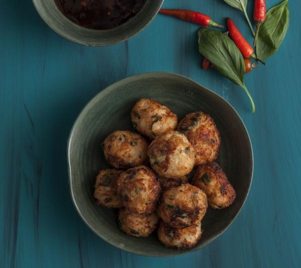 Εξωτικά κοτοκεφτεδάκια με βασιλικό