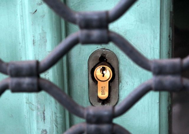 Πάτρα: Κλειστά τα καταστήματα εστίασης λόγω ΦΠΑ