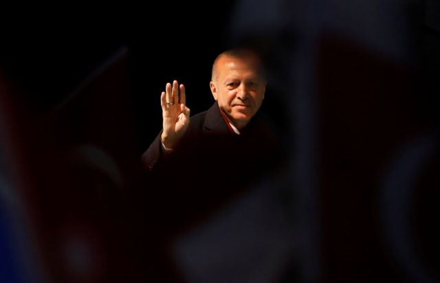 Γιατί «κραυγάζει» ο Ερντογάν κατά της Ελλάδας - Οι εκλογές, το γεωπολιτικό σκάκι και οι εθνικιστές