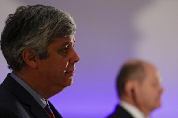 Σεντένο: Χρειάζεται να ενισχυθεί ο ρόλος του ευρώ έναντι του δολαρίου