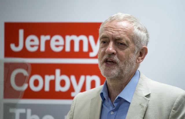 Κόρμπιν: Πιθανόν να υποστηρίξουμε δημοψήφισμα για τη συμφωνία της Μέι