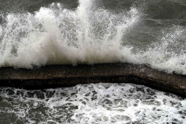 Ακυβέρνητο πλοίο ανοιχτά της Άνδρου