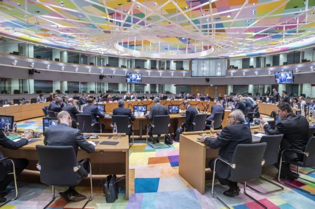 Eurogroup: «Χλωμή» η απόφαση για το 1 δισ.