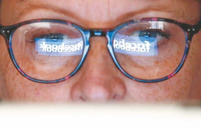 «Πόλεμο» στο αντιεμβολιαστικό κίνημα κήρυξε το Facebook