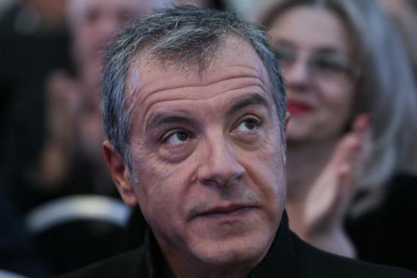 Θεοδωράκης: Ας κρατήσουμε την ορμή του ’21 για μια Ελλάδα δυνατή