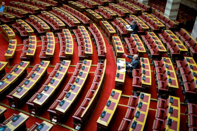 Στη Βουλή η τροπολογία για την κατάτμηση πέντε δήμων