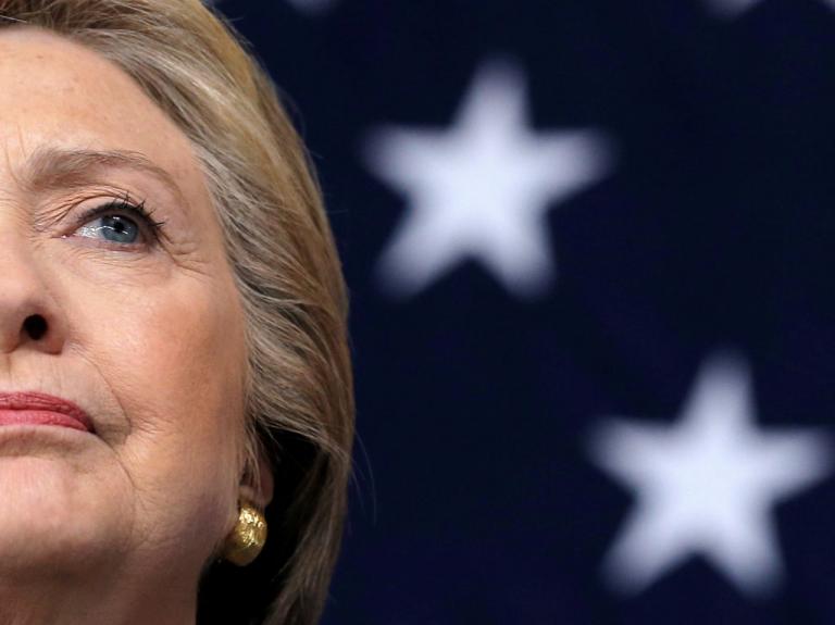 Η Χίλαρι Κλίντον τα «βάζει» με την NASA