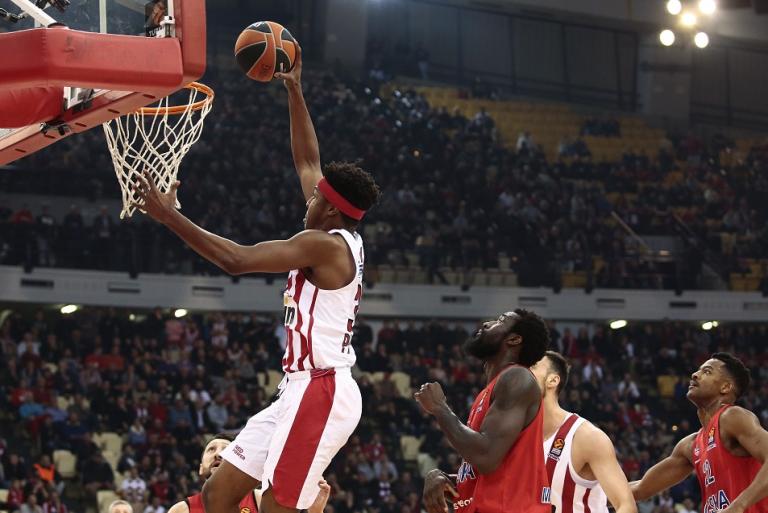 «Μαγική» ασίστ Σπανούλη σε ΛεΝτέι και εντυπωσιακό κάρφωμα