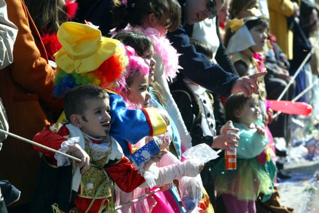 Αρκετά παιδιά στο Παίδων λόγω αποκριάτικου αφρού