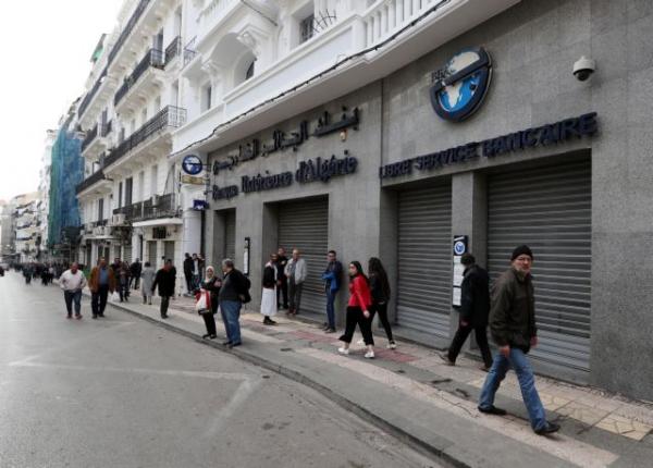 Ισχυρές δυνάμεις ασφαλείας στο αεροδρόμιο του Αλγερίου ενόψει της επιστροφής Μπουτεφλίκα