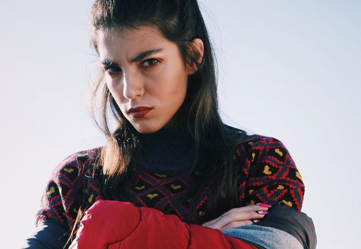 Άννα Μαρία Βέλλη : Τα «μαζεύει» για το σκηνικό με τον Κωστόπουλο