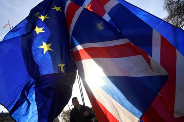 Brexit: Πόσο θα κοστίσει στην Ελλάδα το «άτακτο διαζύγιο» – Τι θα γίνει με τα προϊόντα