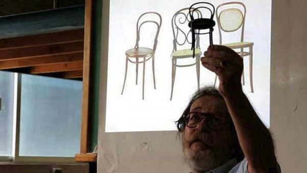 Πέθανε ο συλλέκτης και designer Στέργιος Δελιαλής