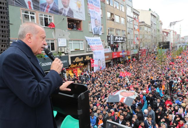 Κάλπες στην Τουρκία - Κρίσιμο το αποτέλεσμα για τον Ερντογάν