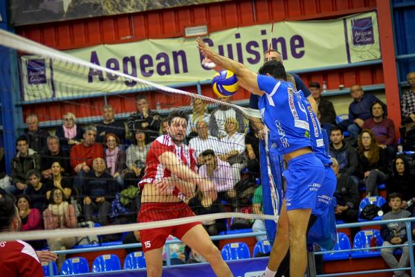 Ο Φοίνικας Σύρου διέκοψε το αήττητο σερί του Ολυμπιακού