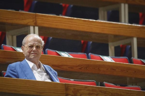 Θανάσης Γιαννακόπουλος : Σε λαϊκό προσκύνημα η σορός του