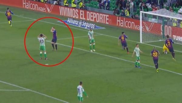 Ασύλληπτη γκολάρα του Μέσι: Τραβούσαν τα μαλλιά τους συμπαίκτες κι αντίπαλοι