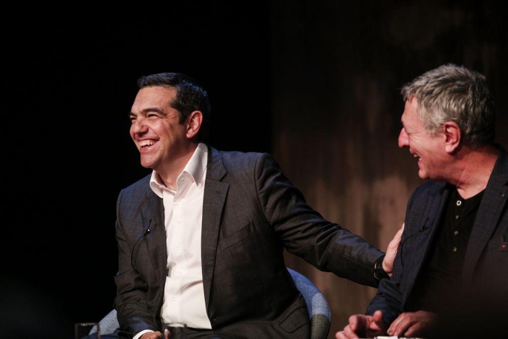 Ποιος γαργαλάει τον Πρωθυπουργό;