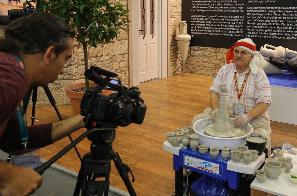 Ως «Βόρεια Κύπρος» συμμετέχει το ψευδοκράτος στη Διεθνή Έκθεση Τουρισμού του Βερολίνου [Εικόνες]