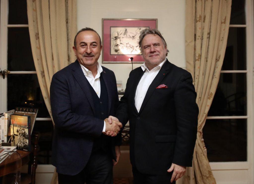 «Ουσιαστική και εφ’ όλης της ύλης» η συζήτηση Κατρούγκαλου – Τσαβούσογλου