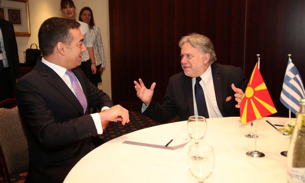 Πρωινό φίλων της Βόρειας Μακεδονίας οργανώνει ο Κατρούγκαλος στις Βρυξέλλες