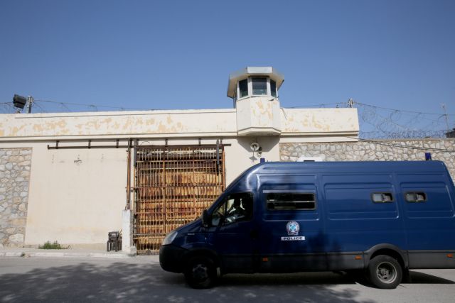 «Μαφία φυλακών»: Προθεσμία για να απολογηθούν τη Δευτέρα έλαβαν οι δύο δικηγόροι