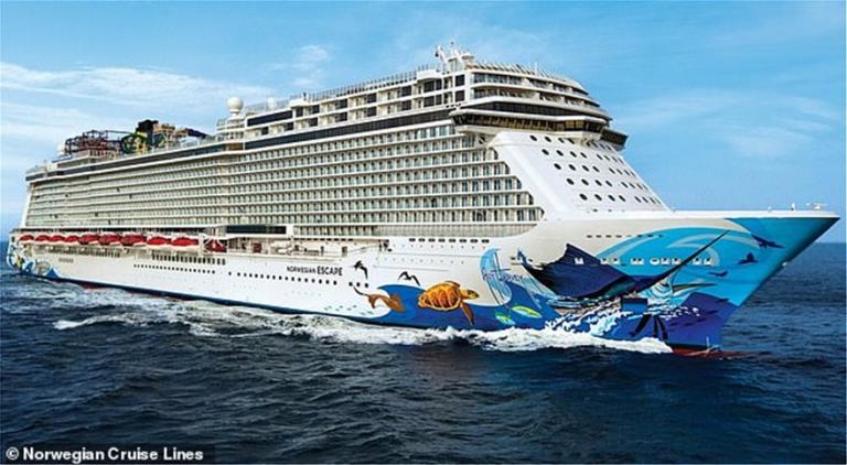 Εντυπωσιακό βίντεο : Άνεμος 12 μποφόρ τραντάζει κρουαζιερόπλοιο σαν να είναι καρυδότσουφλο