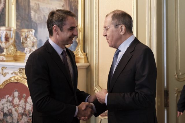 Mitsotakis seeks to forge closer ties with Russian leaders in Moscow