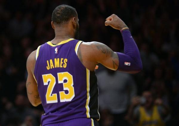 Ξεπέρασε τον Τζόρνταν σε πόντους ο Λεμπρόν Τζέιμς