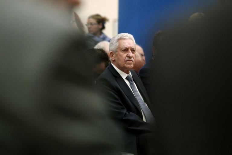 Μιλάει ο Υπουργός Κουβέλης; Συλλαμβάνονται  οι πολίτες!