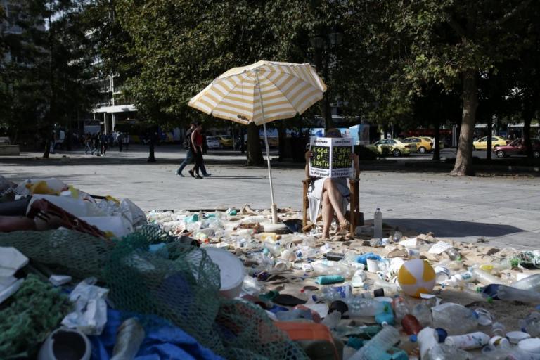 «Κατά μάνα, κατά κύρη…» και στο θέμα των σκουπιδιών