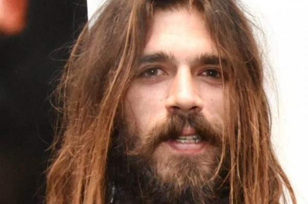 Αυτός είναι ο καλλονός σύντροφος της Μόνικα Μπελούτσι