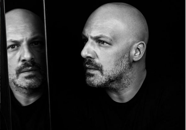 Νίκος Μουτσινάς : Όταν ήρθε ο θάνατος ήταν όλα γκρι και αδιάφορα